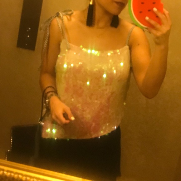 Iridescent sequined top with gingham straps - Picture 4 of 5